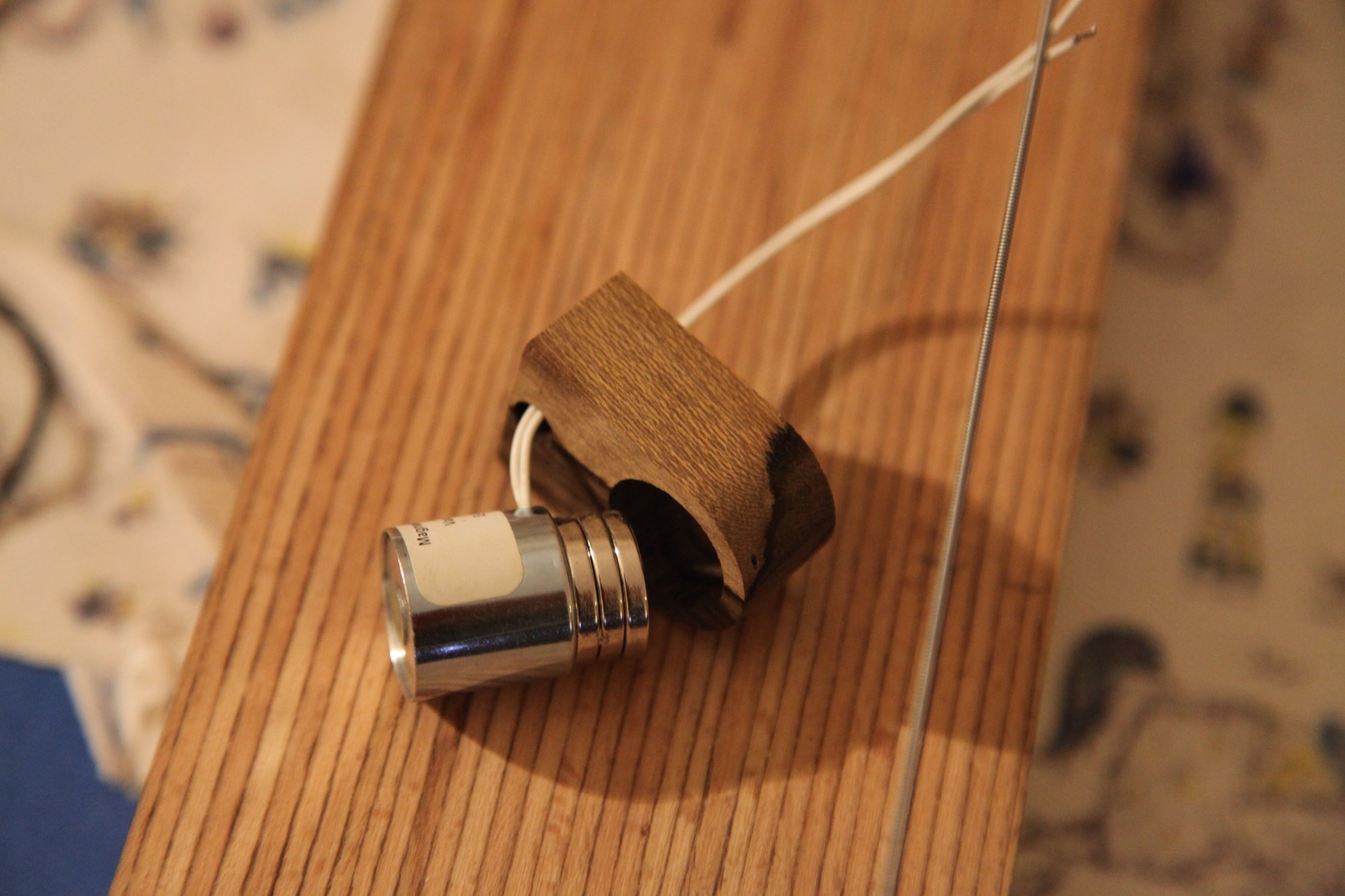 The E-77-82 electromagnet with neodymium permanent magnets