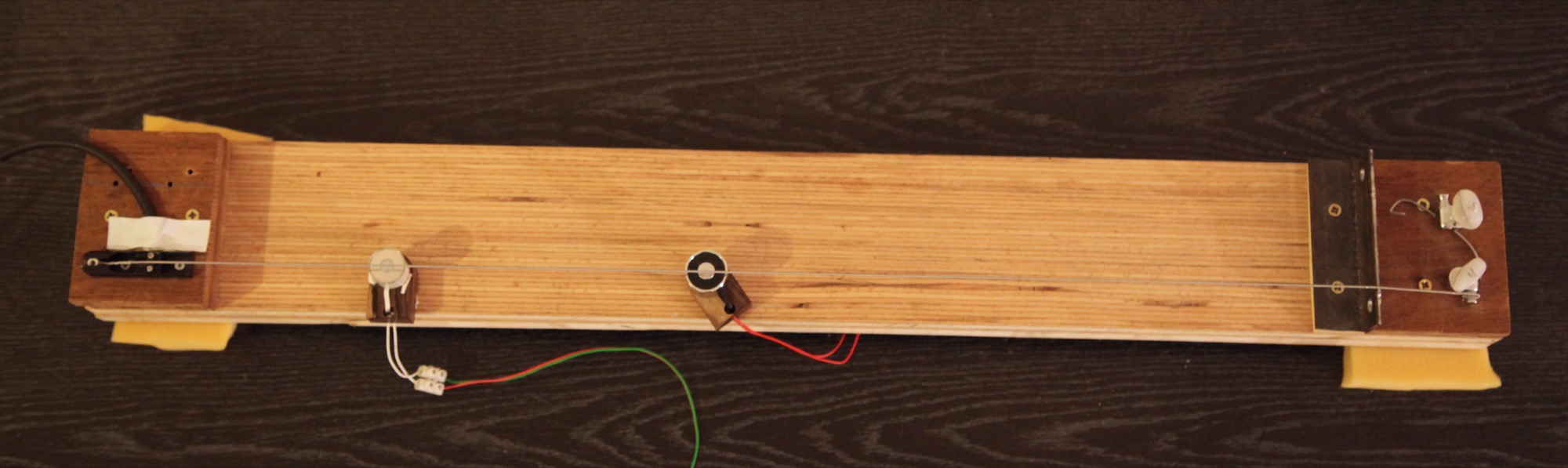 The Sitemp test instrument without its second string